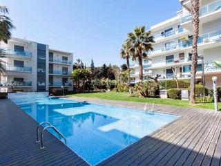 Planta baixa a Av. vila de blanes  146. Espectacular!!!!! bajo de 3 dormitorios y  terraza de 90 m2