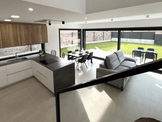 Casa aparellada a Calle santa coloma de queralt 25. Casa con máxima eficiencia energética