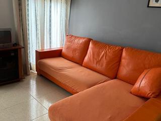Rent Flat in Bisbe iglesias navarri 39. Piso muy caliente y acogedor con vistas al cadí