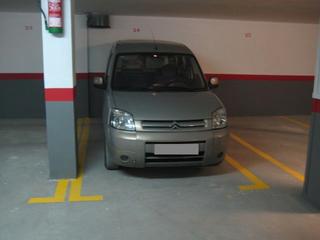 Affitto Posto auto in Carrera malilla 126. Coche pequeño