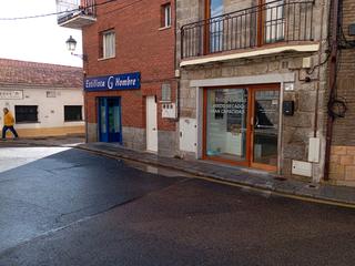 Lloguer Local Comercial a Calle del carmen 5. Bonito local al lado del ayuntamiento