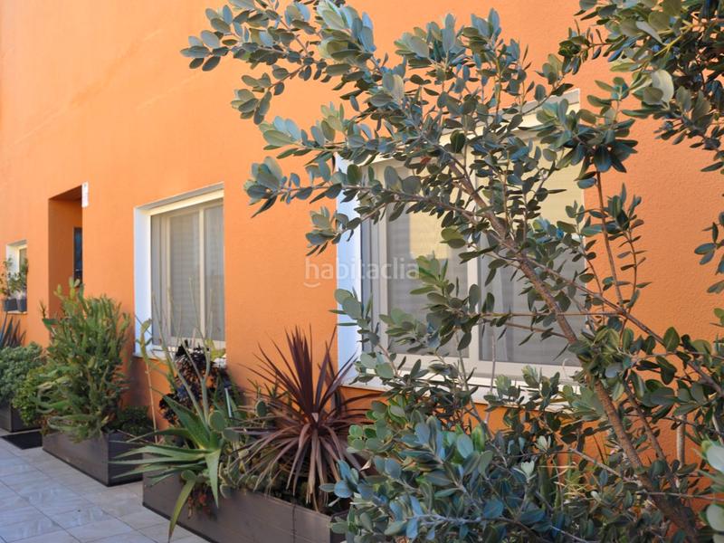 Foto 5ce60b03-0e5a-40fd-bdac-0468293b531a. Casa adosada en carrer provenca 7 villa familiar con piscina, jardín y garaje – zona tranquila en Sant Pere Pescador