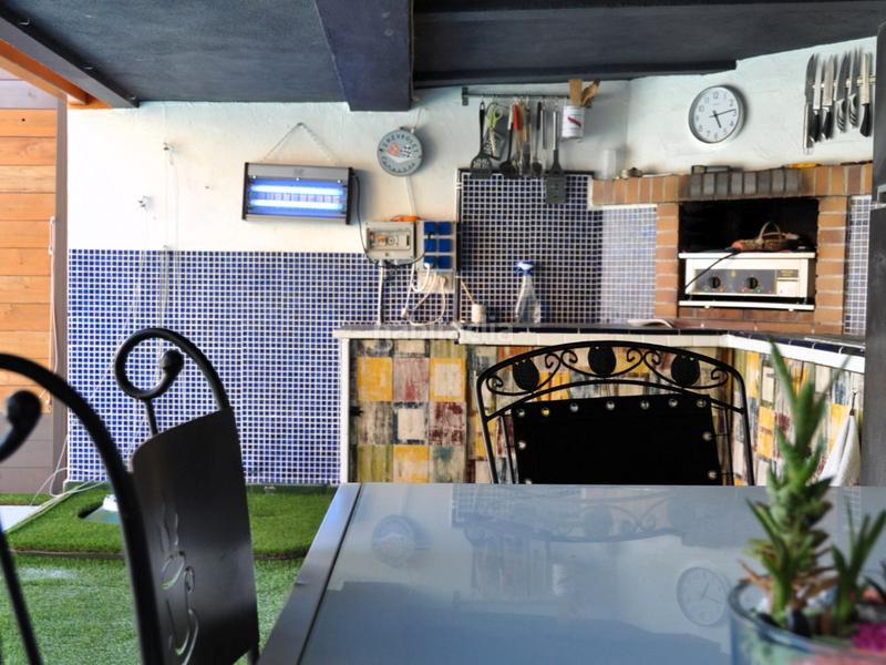 Foto b2ee3f7b-1bf4-4492-ba87-018e44392de5. Casa adosada en carrer provenca 7 villa familiar con piscina, jardín y garaje – zona tranquila en Sant Pere Pescador