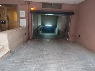 Aparcament cotxe a Comptes de urgell  20. Parkin grande zona auditorio