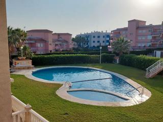 Alquiler Apartamento en Carrer de les gavines 1. Apartamento céntrico con terraza y piscina en alcossebre