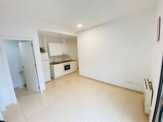 Àtic a Calle andreu nin 16. Se vende ático reformado, muy luminoso y listo para entrar, en p