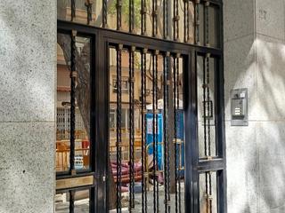 Appartement à Doctor fleming  27. Excelente oportunidad alquiler de piso amplio en san vicente