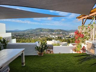 Dúplex a Ginestas 19. Bonito duplex con vistas