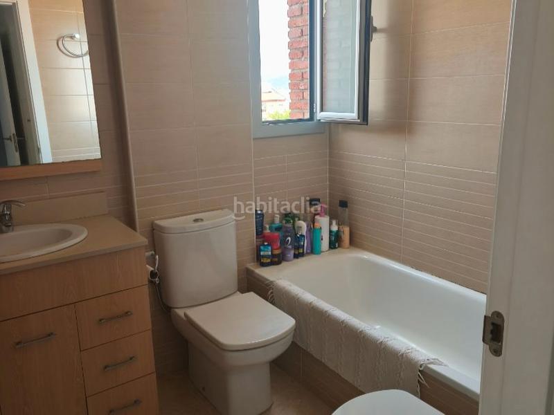 Foto 89ddbf64-da71-4e8d-866b-e9d4613b021e. Ático en ramon i cajal 1 ático en venta con gran terraza privada, dos plazas de garaje y trastero en Montcada i Reixac