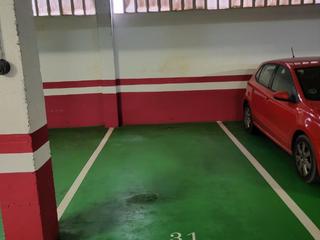 Autoparkplatz in Carrer molí  36. Plaza de parking grande en can serra, hospitalet de llobregat