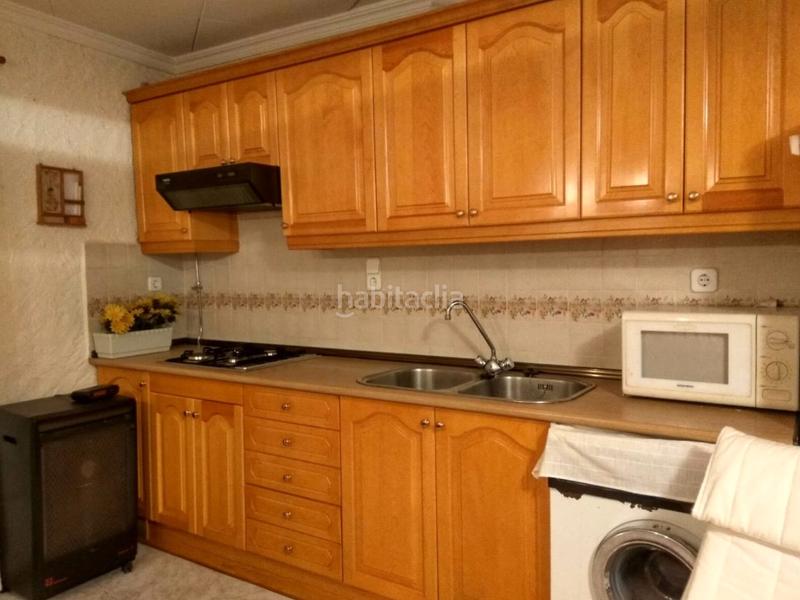 Foto 75d8b010-74c4-424f-a215-f61f4f6694d3. Piso en sant jaume 3 2 pisos por el mismo precio! en Balaguer