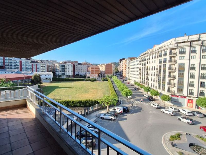 Foto 4a69574a-bd17-4ba6-8455-7c49dfddb24c. Piso en avenida de fermin bouza brey 2 piso exclusivo en Ponteareas