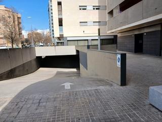 Miete Autoparkplatz in Sanfeliu 110. Garaje en calle sanfeliu 110