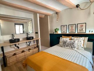 Piso en Carrer sant pere més alt 50. Reformado y amueblado con cédula de habitabilidad