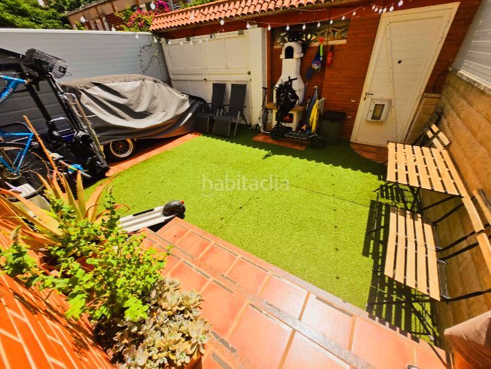 Foto ff9d4799-59b8-4245-b296-17285dd6312f. Semi detached house in carrer de sibiuda 5 in Besòs - Maresme Barcelona