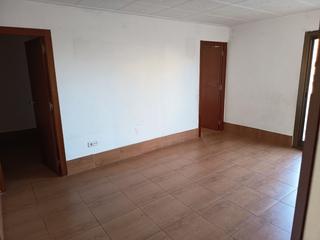 Piso en Carrer balmes 2. Reformado recientemente, muy luminoso, 2o real