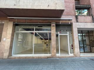 Rent Business premise in Avinguda pere el cerimonios 93. Local comercial amplio en pere el cerimoniós