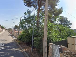 Terrain résidentiel à Carrer de veneçuela 76. Terreno en vallirana