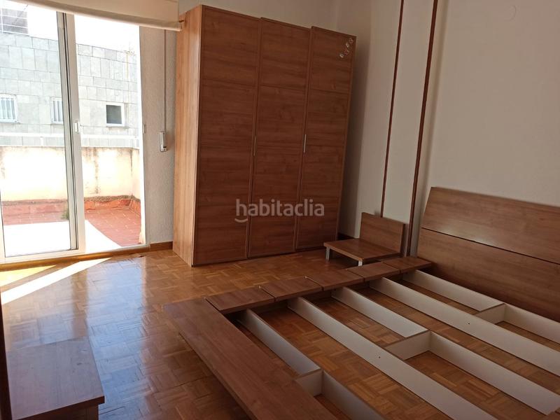 Foto 58ee9717-f37d-4e45-bf9a-2888f8b2533e. Casa adosada en averroes 16 tríplex ciudad en Joaquina Eguaras Granada