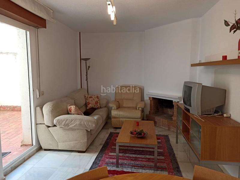 Foto 748a7c2b-f6d8-4205-8ee8-164f8825dcc6. Casa adosada en averroes 16 tríplex ciudad en Joaquina Eguaras Granada