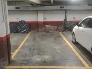 Aparcament cotxe a Ramon turró 249. Maravillosa plaza aparcamiento