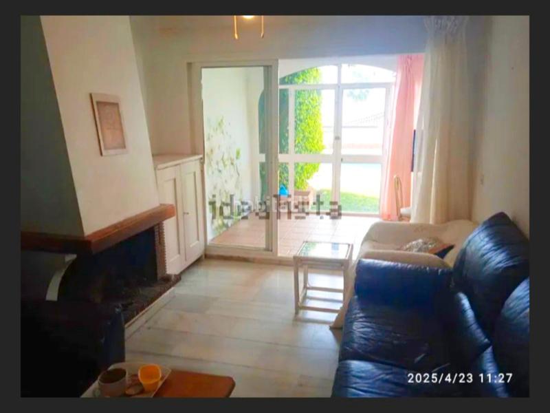 Foto c185e5ee-5fd4-4f62-9835-399c2de1836a. Apartamento en calle huelva de Calahonda 1 urb. las gaviotas en Mijas