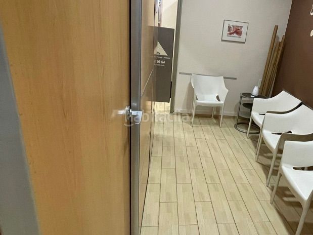 Foto 3216ea7f-9f99-4435-be93-6f1418ac4d35. Local comercial en carrer nou 33 bajo céntrico para gestoría,oficina,clínica… en Benifaió