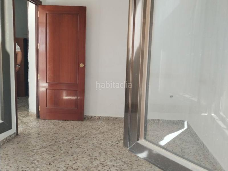 Foto cc6f1aaf-9eb8-4248-bddb-02ec77626476. Casa bifamiliare in doctor marañon 58 in Lopera