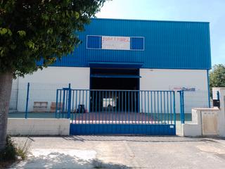 Rent Industrial building in Carrer tallers 11