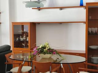 Appartement à Doctor llansó 104. Acogedor piso con gran patio y terreno rústico