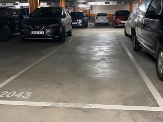 Car parking in Carrer torrent de l'olla  165. Parking en venta en gracia