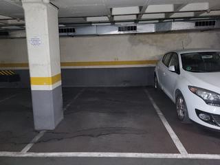 Location Parking voiture à Carrer de violant d'hongria reina d'aragó 82. Cómodo y muy bien ubicado