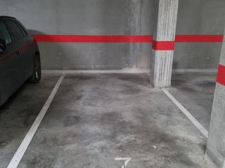 Lloguer Aparcament cotxe a Carrer de maría cinta amigó 7. Alquiler plaza parking en mas lluí