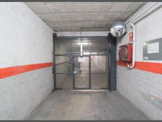 Aparcament cotxe a Carrer de navarra 38
