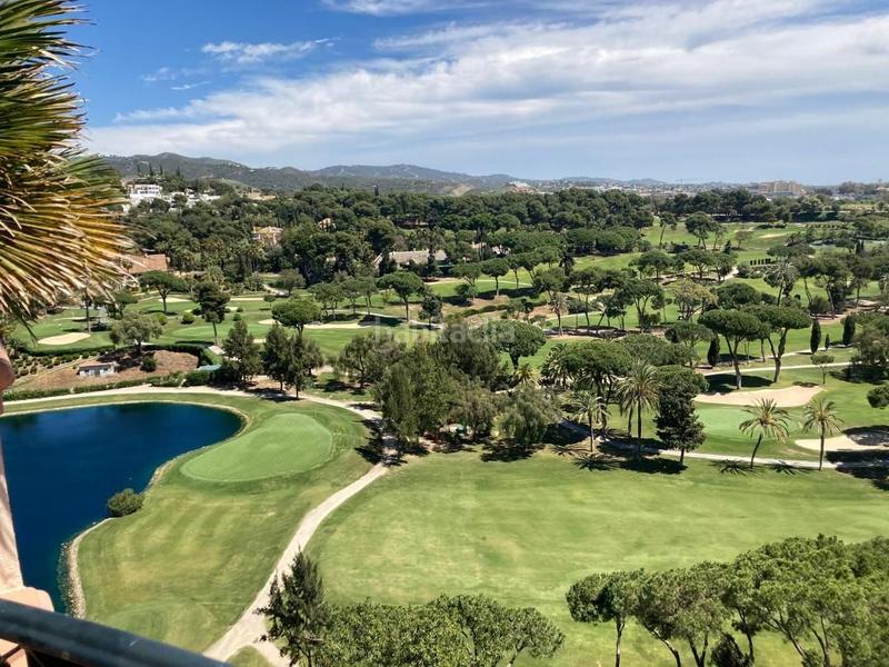 Foto d27e9d66-4d51-46bb-aa6f-48c79130d35c. Àtic a torre real 35yd a Río Real Marbella