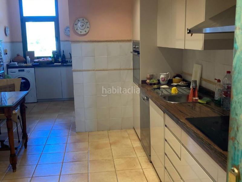 Foto df40becc-ef25-433b-8272-0730e7a31247. Àtic a torre real 35yd a Río Real Marbella