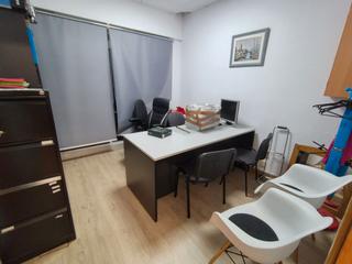 Rent Business premise in Ronda de sant antoni de llefià 122. A pie de calle