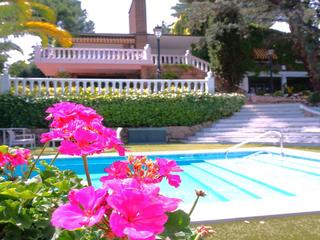 Chalet en Calle ebro 3. Para entrar a vivir. preciosa casa con encanto a 20 minutos de m