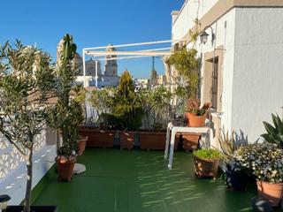 Àtic a Calle cristóbal colón 1. Venta ático, mejor zona del centro de cádiz