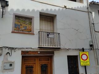 Casale in Calle nuestra señora remedio 18. Casa de pueblo grande