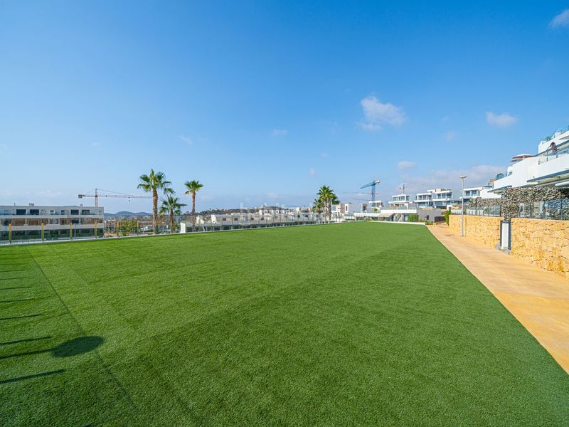 Foto be7b108f-0e4b-4ae2-9669-be265563655c. Apartament a carrer de colombia 2 a balcón de Finestrat-terra marina Finestrat