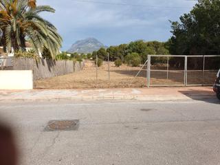 Residential Plot in Carrer l'arabi 1. Parcela de terreno en zona residencial en alfaz del pi, costa bl