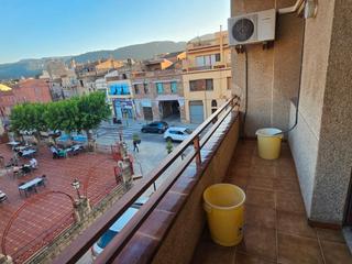 Pis a Carrer del casal 3. Piso luminoso y bien ubicado, a pocos metros del centro de montb