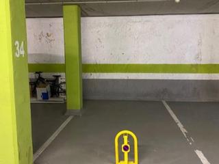 Aparcament cotxe a Elionor viñertas 10. Plaza de parking 11m2