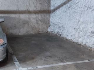 Miete Autoparkplatz in Passeig 22 de juliol 770. Excelente plaza de parking en alquiler – fácil acceso y con 16 c