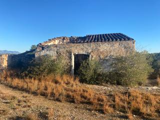 Finca rústica a Cv 11 24. Parcela rustica en traiguera