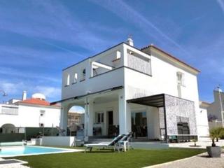 Casa en Lopez de ayala 11. Costa esuri golf - villa 170m²