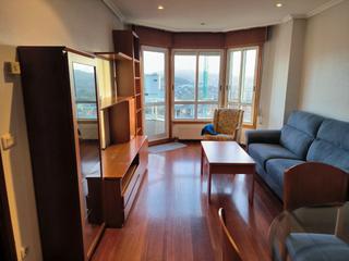 Rent Flat in Rúa porto rico 14. Céntrico, luminoso, vecindad agradable, sin ruidos. no hay humed