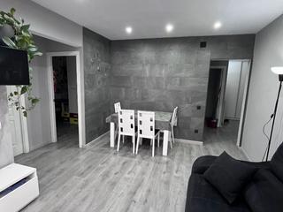 Etagenwohnung in Carrer besòs  1. Piso en venta