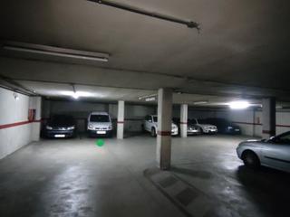 Lloguer Aparcament cotxe a Carrer de l'estatut 11. Plaza aparcamiento grande